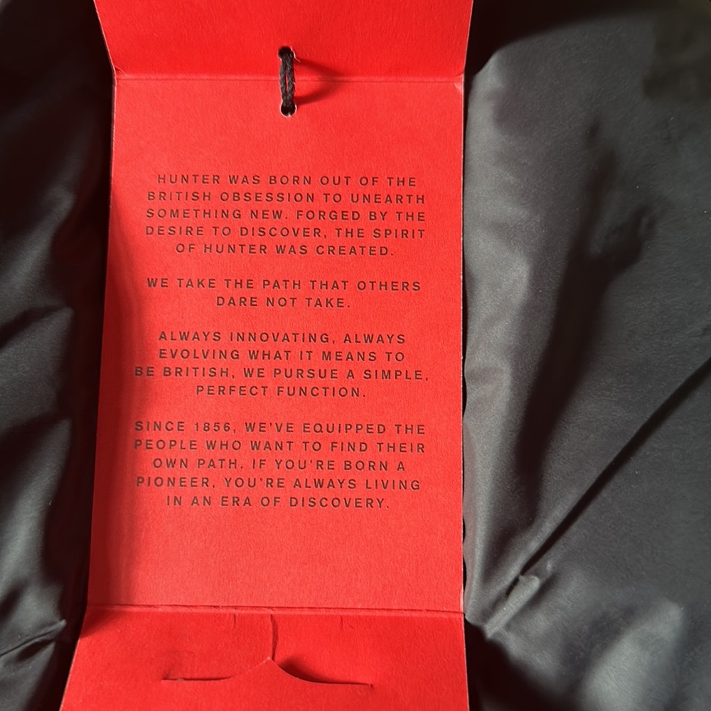 BRAND NEW PUFFER SCARF - Picture 5 of 5
